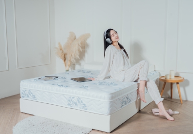 尤莉 (最偏硬、石墨烯給你最大清爽舒適)